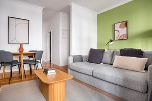 TV, stereo - Blueground | Amoreiras, fully furnished (Lisbon)