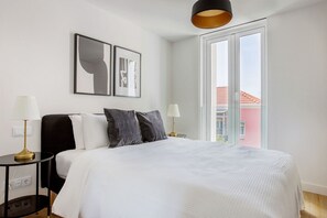 3 soverom, strykejern/-brett, wi-fi og sengetøy