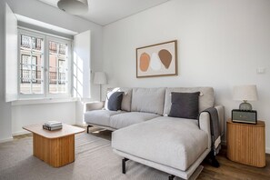 Fernseher, Stereoanlage