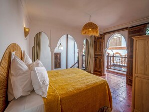 Premium bedding, individually decorated, blackout drapes, free WiFi - Riad Kilimini & SPA (Marrakech)