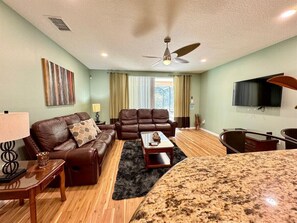 Smart TV, video games - 2820 Cozy Gem in Kissimmee with pool (kissiimmee)