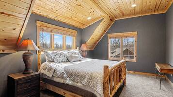 3 chambres, bureau, Wi-Fi gratuit, draps fournis