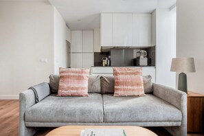 Télévision, chaîne hi-fi