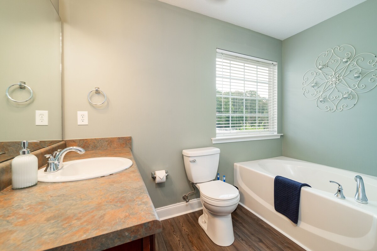 Photo 13 of Cozy 3BR Home Near Traveler's Rest & Universities