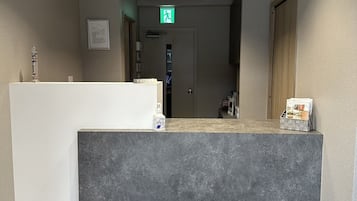前台