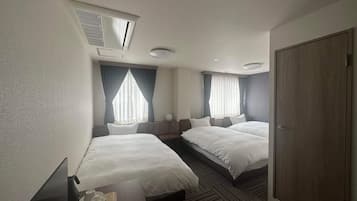基础三人房 | 免费 WiFi、床单