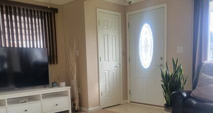 Enjoy your next clean home away from home in a central location! Pets welcome!