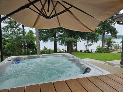 Kentucky Lake Getaway w/ Boat Launch & Dock!