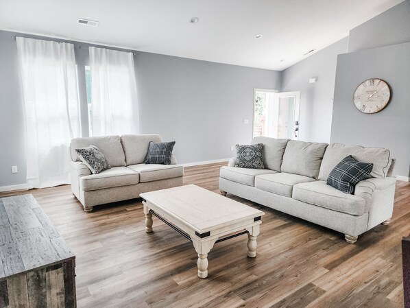 Téléviseur connecté, foyer