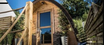 Chalet - Sleeps 2 - Balcony - Parking - Beach/Golf