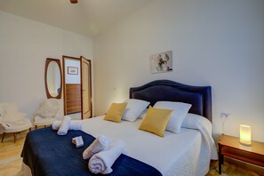 4 habitaciones, wifi gratis y ropa de cama