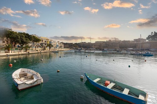Sunny Maltese townhouse Madonnina Kalkara, Kalkara, Malta