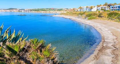 Costa Galera Apartment, Estepona, Spain