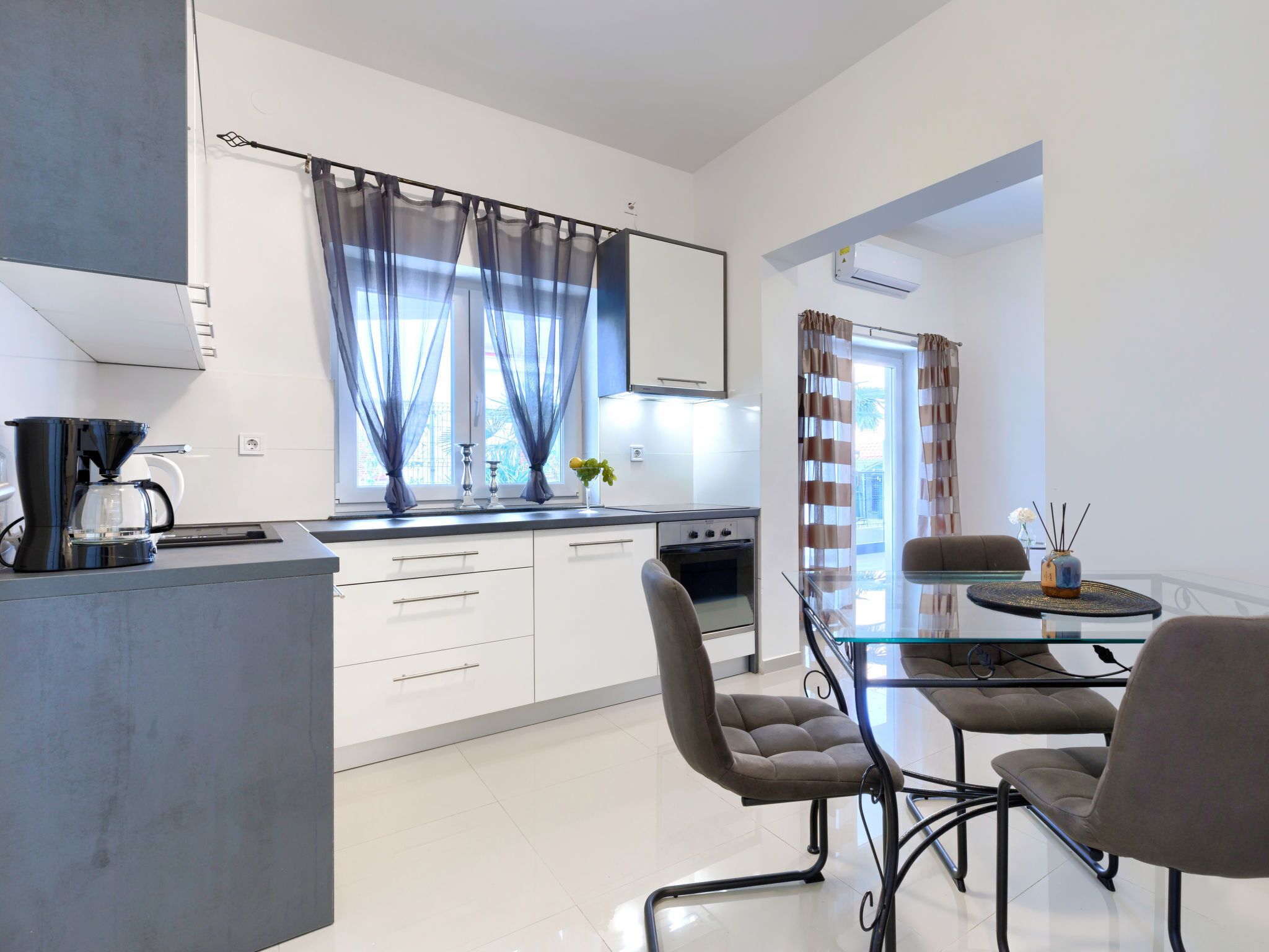 Fridge, oven, toaster, cookware/dishes/utensils