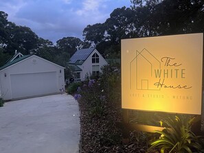 Property grounds - The White House- Loft (Metung)