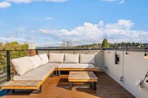 Property grounds - Perch - Queen Anne 83 (Seattle)