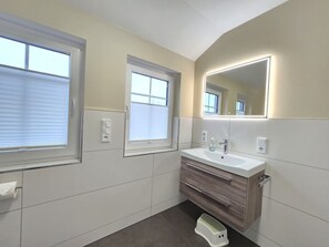 Imagen sin descripción, 4 de 32, botón