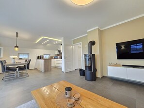 Imagen sin descripción, 2 de 32, botón