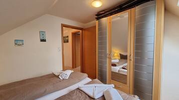 2 Schlafzimmer, Bügeleisen/Bügelbrett, WLAN