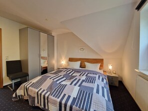 3 camere, ferro/asse da stiro, Wi-Fi