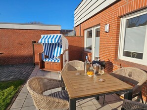 Outdoor dining - Ferienwohnung de Klipp Norddeich - Wir Heißen Sie in der Neuen Ferienwohnung de Klipp in Norddeich (Norden)