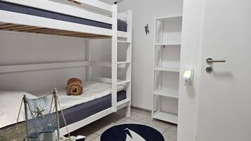 2 habitaciones, tabla de planchar con plancha y wifi