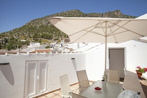 Outdoor dining - El Palomar, in Algodonales. (Algodonales)