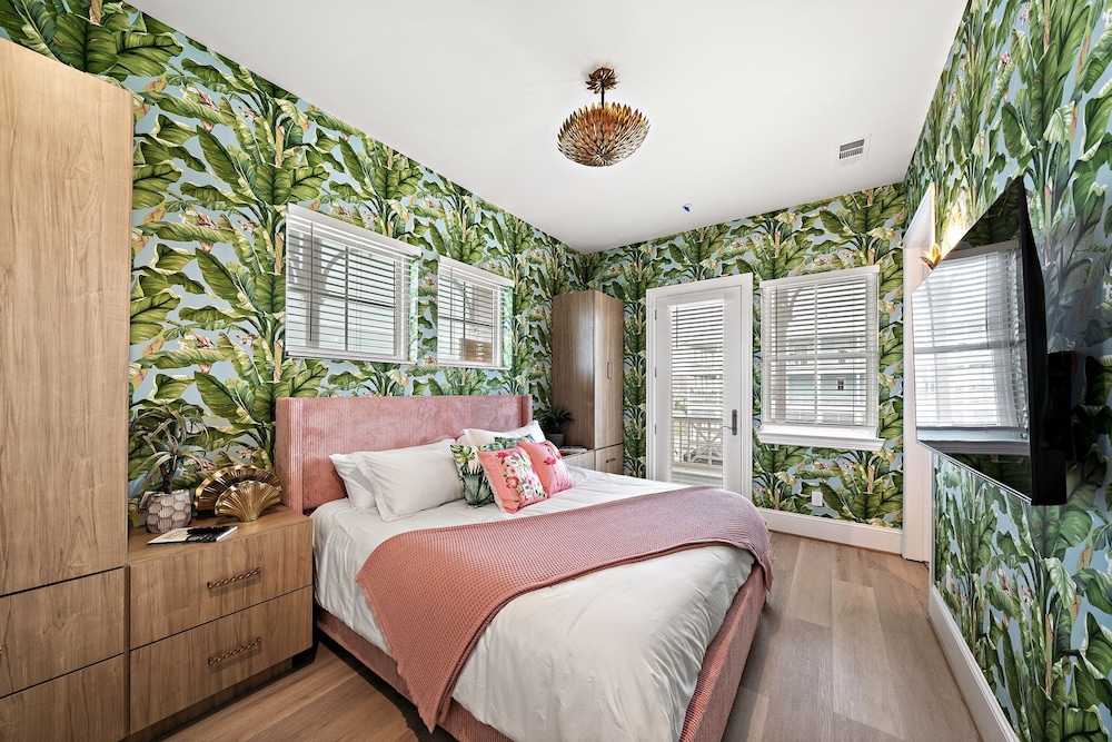 Heated Pool Hot Tub Beach Access Galveston Vrbo