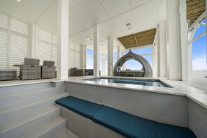 Een verwarmd zwembad