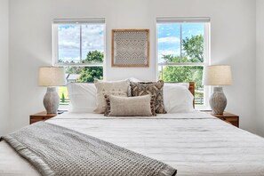 3 soverom, strykejern/-brett, wi-fi og sengetøy