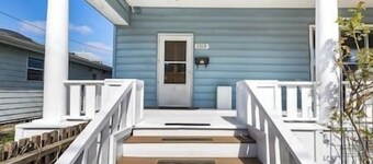 Family/Pet Friendly Craftsman