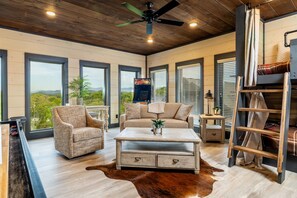 TV, fireplace, offices - Sleep 27, Water Park, Indoor Pool, 10 Mins to PF,  Hot Tub, Seasonal Waterpark with Pools, Splash Pad and Lazy River, Movie Theatre, Game Room, Fire Pits, Year Round Indoor Pool, Views, 24 Hr Hospitality, Great for Families (Sevierville)