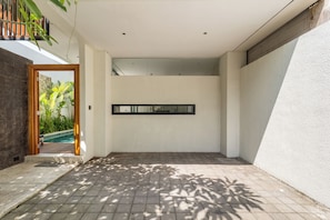 Parking - Nivassa Villa by Betterplace (Canggu)
