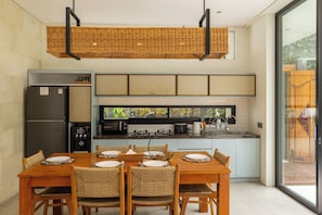 Villa | Dining room - Nivassa Villa by Betterplace (Canggu)