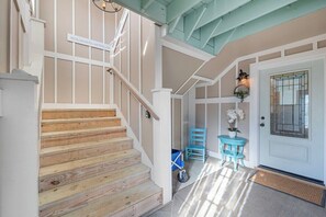 Interior - 6BR Channel Home w/ Hot Tub, Waterfront Fire Pit & Wrap-Around Deck | Walk to Beach (North Myrtle Beach)