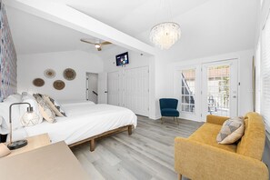 4 bedrooms, desk, iron/ironing board, travel cot - It's Always Sunny - Modern 4BR w/ Heated Pool (North Myrtle Beach)