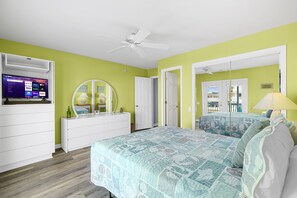 4 bedrooms, desk, iron/ironing board, travel cot