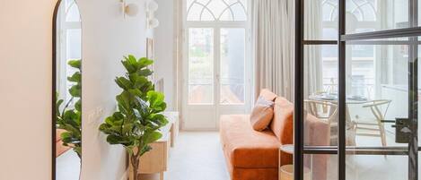 تلفزيون، مكتب