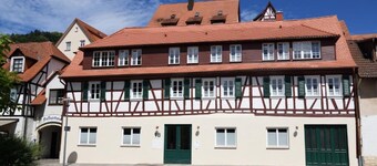 Apartment 'Das Schiefe Haus Whg Bergstrasse' with Balcony and Wi-Fi