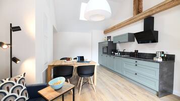 Kühlschrank, Ofen, Herdplatte, Geschirrspüler