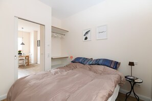 2 bedrooms, free WiFi, bed sheets - Apartment 'Das Schiefe Haus Whg Starkenburg' with Wi-Fi (Heppenheim)