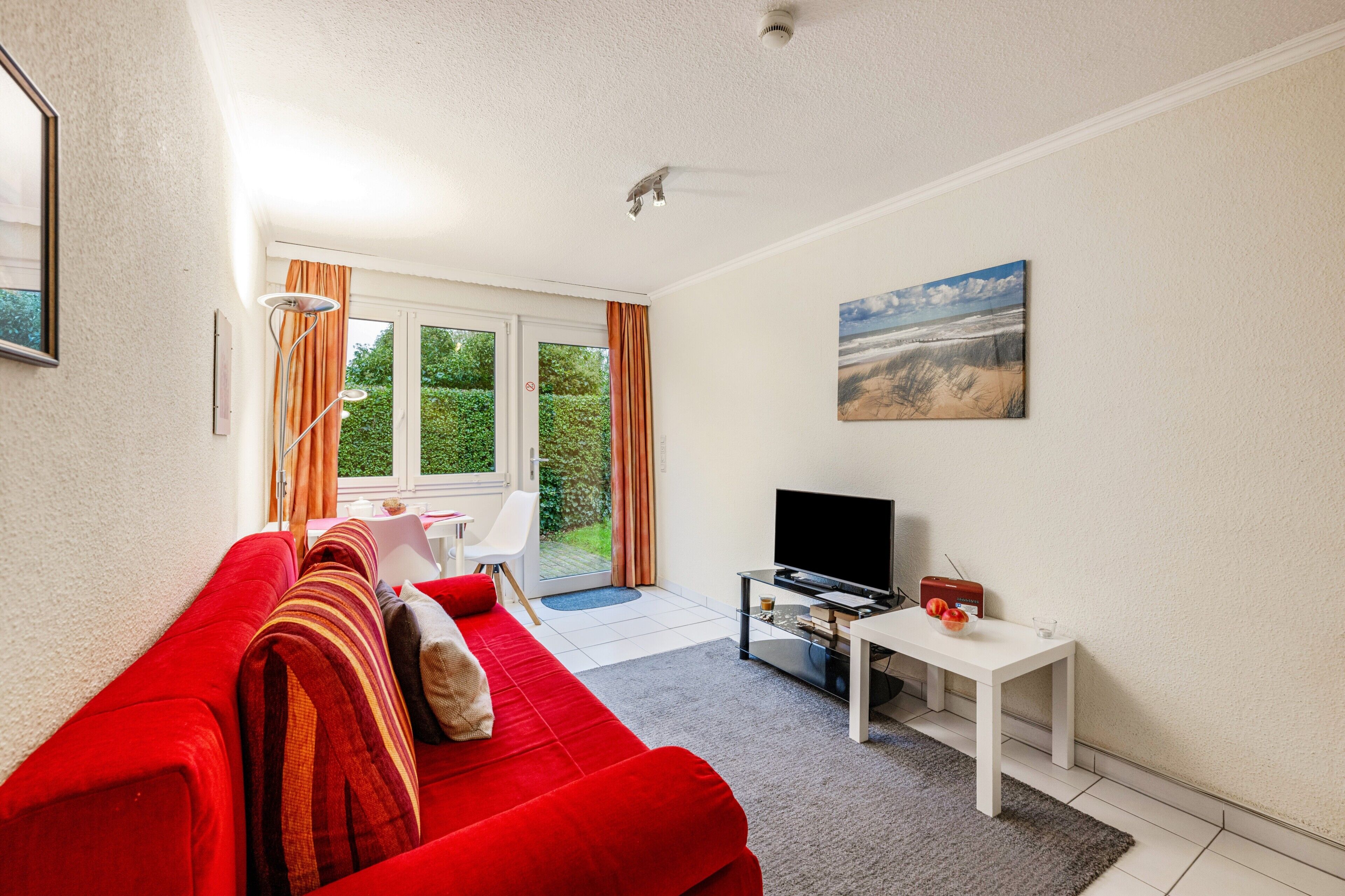 Fernseher, DVD-Player, Stereoanlage