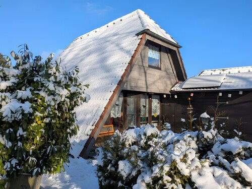 Holiday Home 'Haus Paradiesecke' with Private Terrace, Private Garden and Wi-Fi