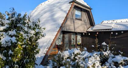 Holiday Home 'Haus Paradiesecke' with Private Terrace, Private Garden and Wi-Fi
