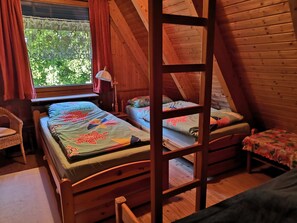 2 chambres, fer et planche à repasser, accès au Wi-Fi (inclus)