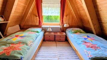 2 Schlafzimmer, Bügeleisen/Bügelbrett, kostenloses WLAN, Bettwäsche