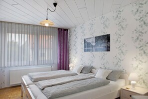 1 soverom, strykejern/-brett, wi-fi (inkludert) og sengetøy