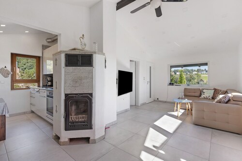 Holiday Home 'Ferienhaus Schönach' with Private Terrace and Wi-Fi