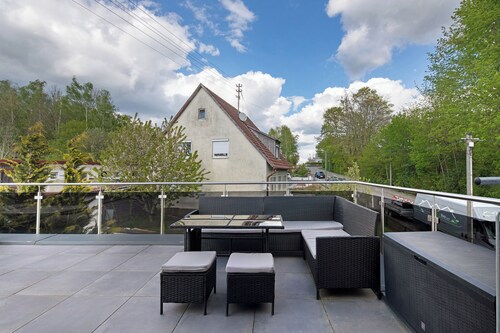 Studio Apartment 'Ferienwohnung Erhardt' with Private Terrace and Wi-Fi