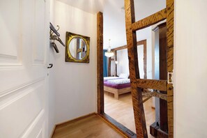 2 bedrooms, free WiFi, bed sheets - Holiday Apartment 'Schatztruhe' with Mountain View, Terrace and Wi-Fi (Maring-Noviand)